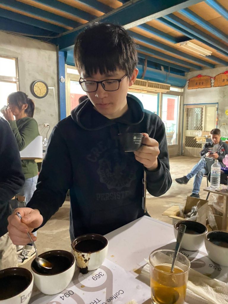 向上精品咖啡研究室 x 熠咖啡 x 熠設計 | 教學師資